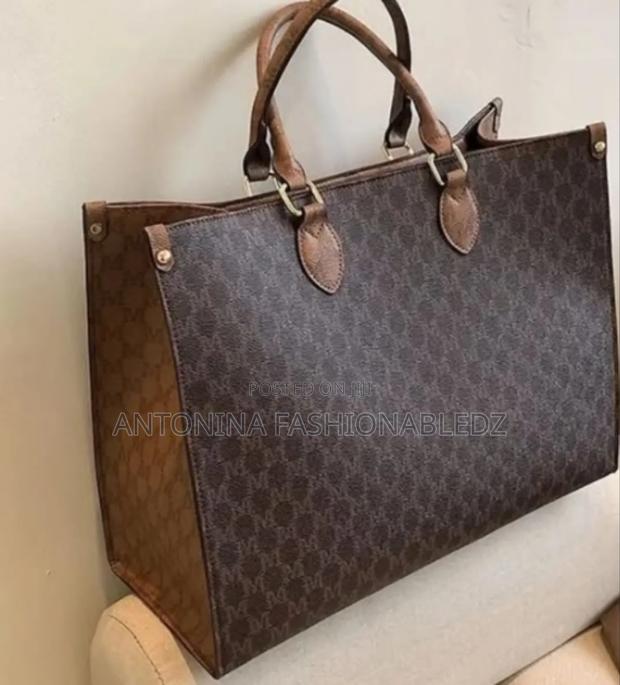 Ladies Cute Spacious Handbag Can Fit Laptop - thumbnail 2