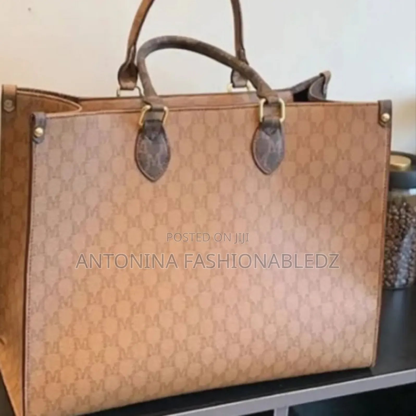 Ladies Cute Spacious Handbag Can Fit Laptop