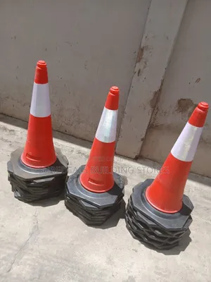Safety Cones/Road Traffic Cones -750mm