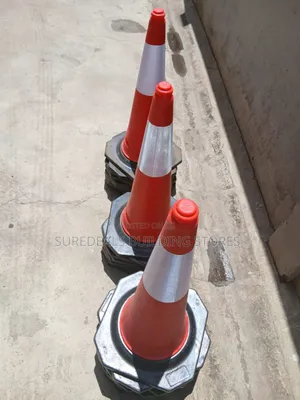 Safety Cones/Road Traffic Cones -750mm