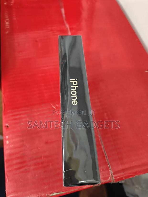 New Apple iPhone 12 Pro 256 GB Gold - thumbnail 3