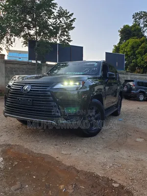 Lexus LX 2022 Green