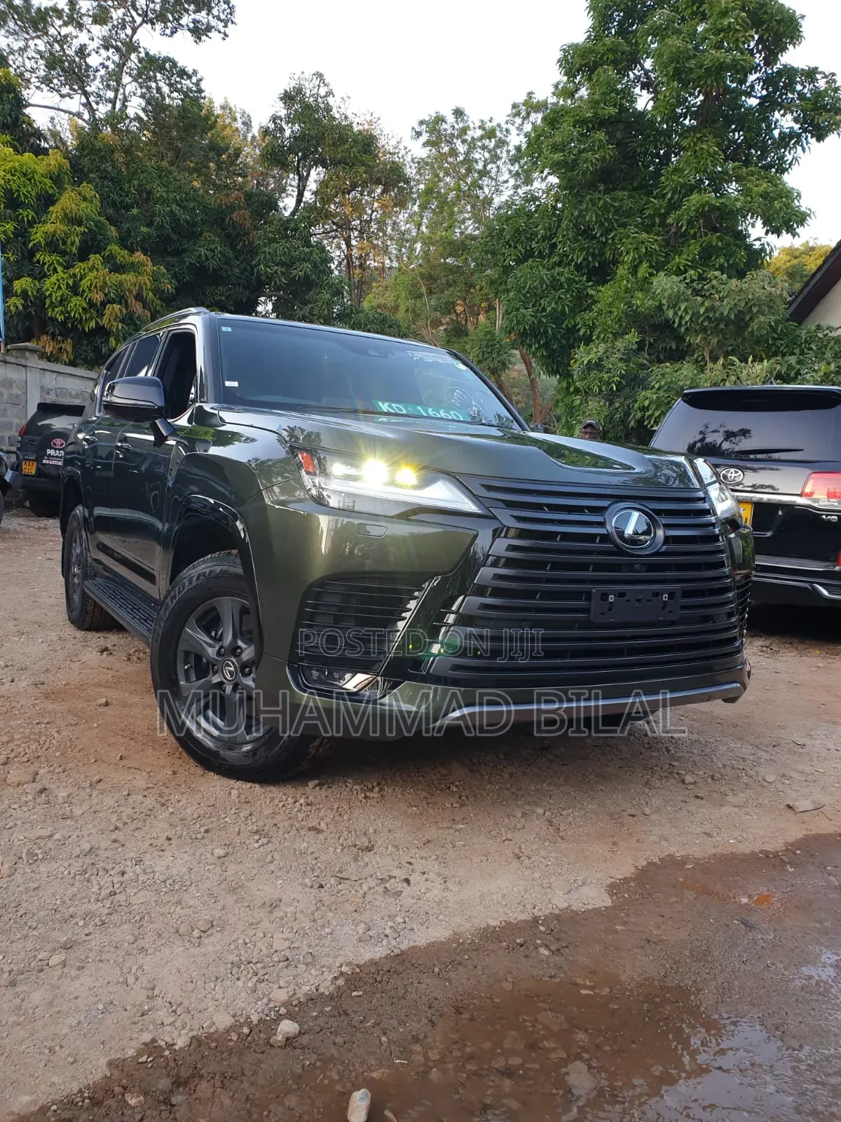 Lexus LX 2022 Green