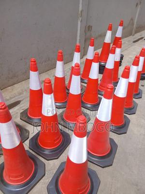 Reflective Traffic Cone 75cm - main view