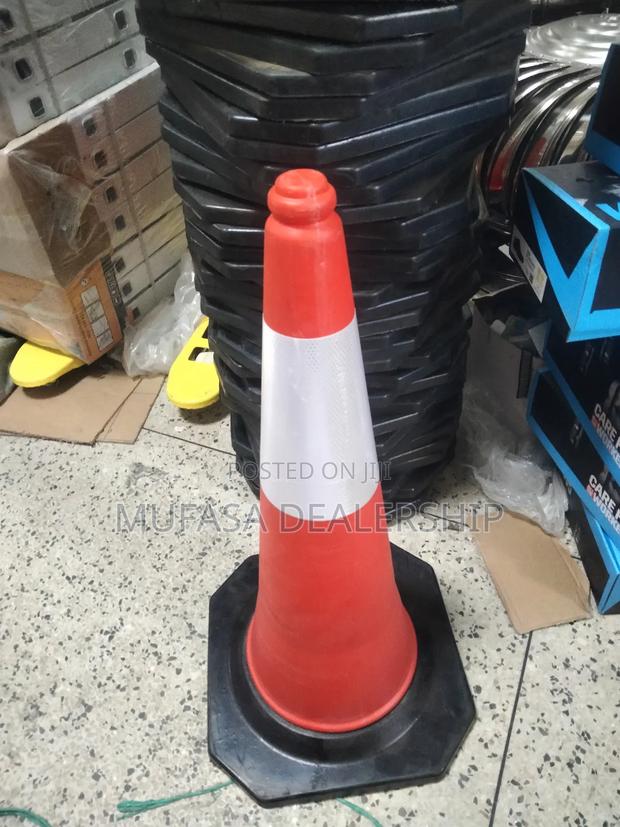 75cm Reflective Traffic Cones - thumbnail 2