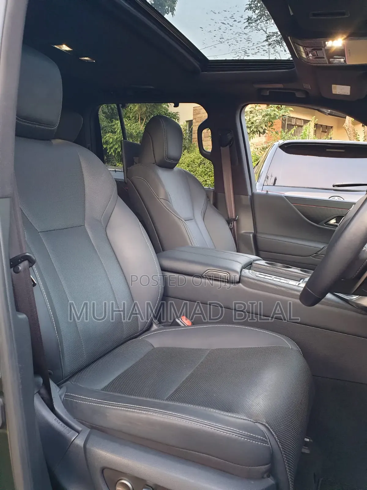 Lexus LX 2022 Green