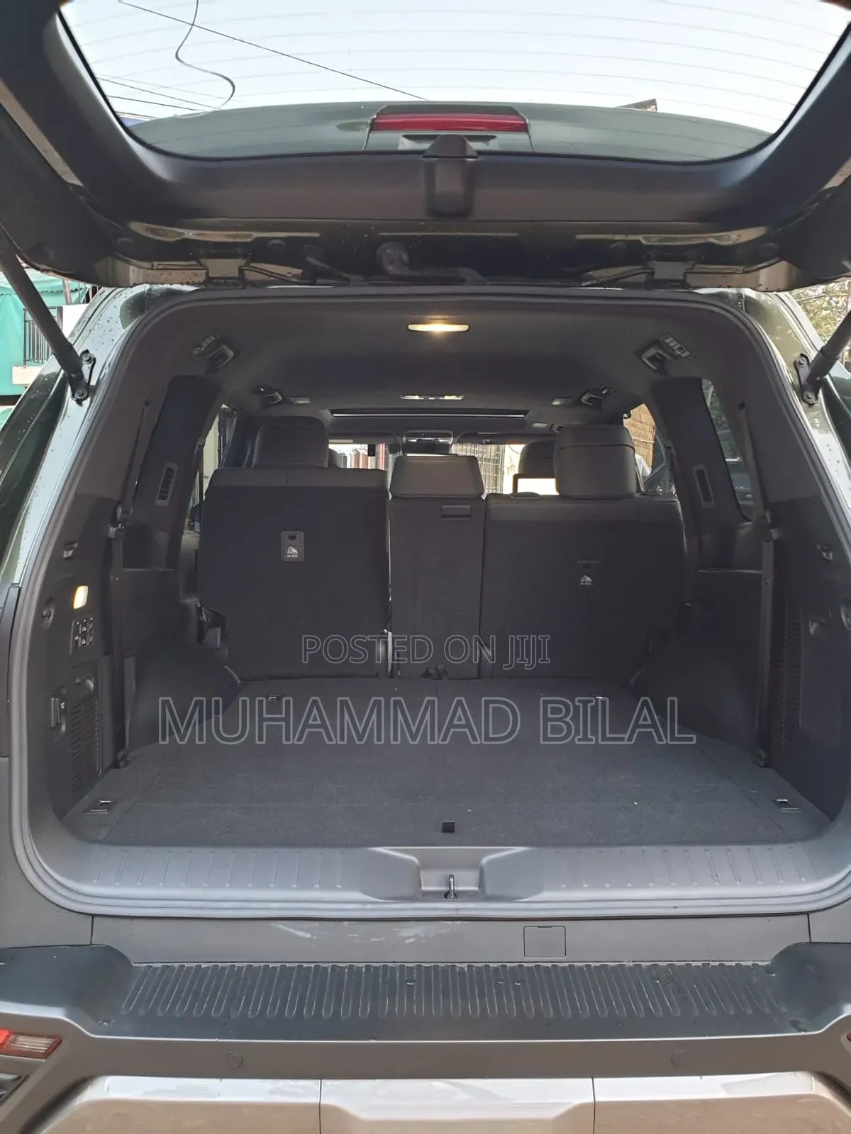 Lexus LX 2022 Green