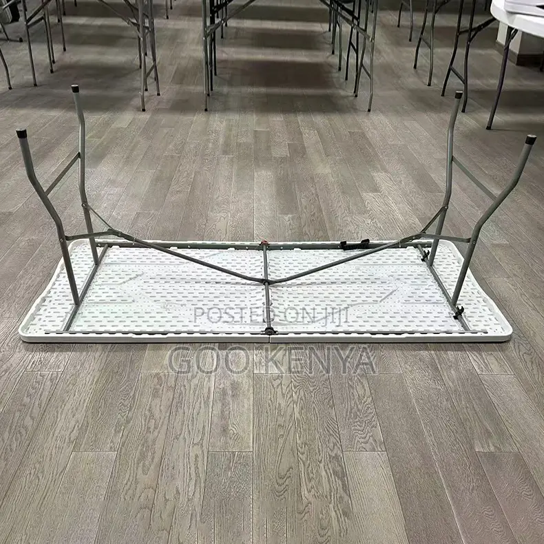 Foldable Table; Outdoor Plastic Folding Dining Table