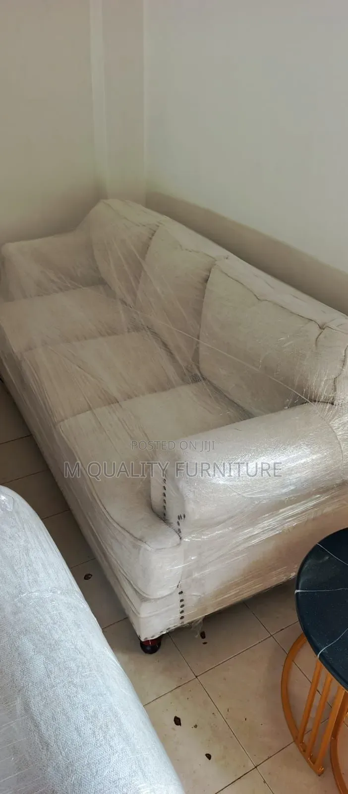 3 Seater Elegant Piece