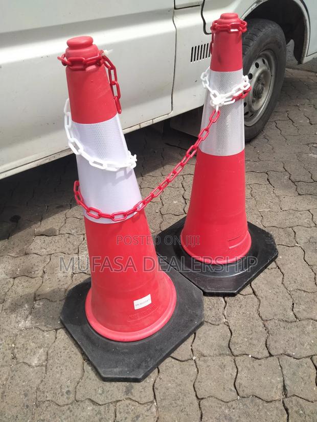 Portable Traffic Cones~Traffic Directors - thumbnail 3