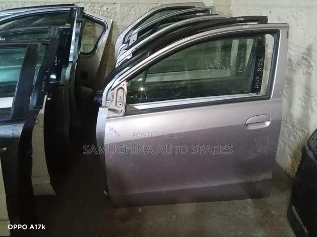 Front Left Door Daihatsu Mira L276s