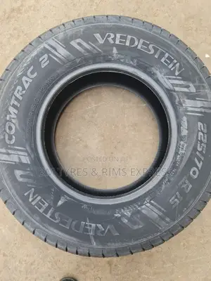 225 /70 R15c Vredestein Tyres (Commercial)
