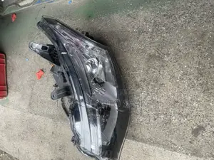 Ex-Japan Mitsubishi Outlander Headlight