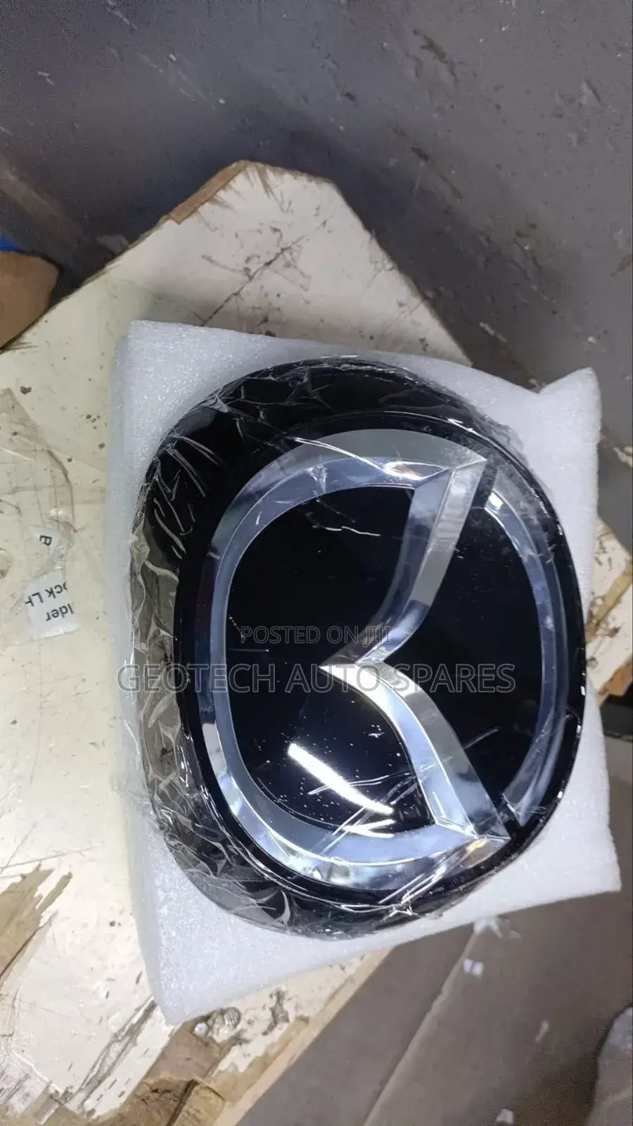 Mazda Cx5 2020 Glass Logo