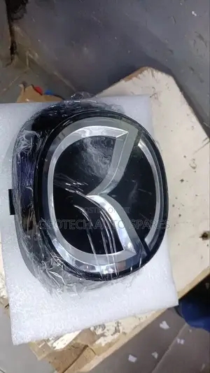 Cx5 2017 Glass Logo