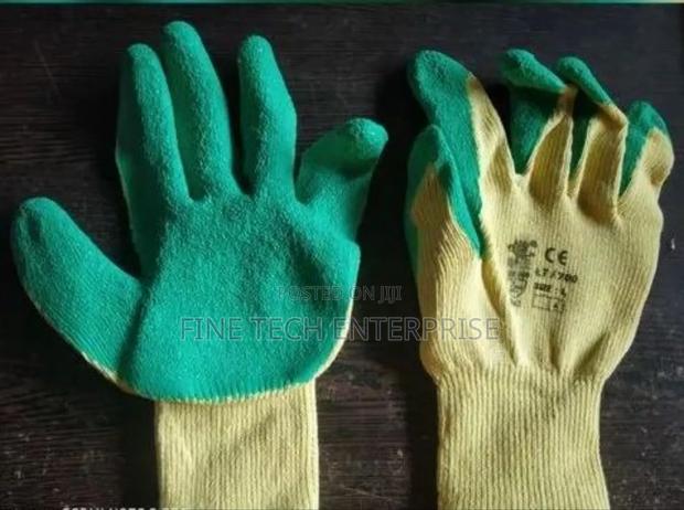 Anticut Gloves