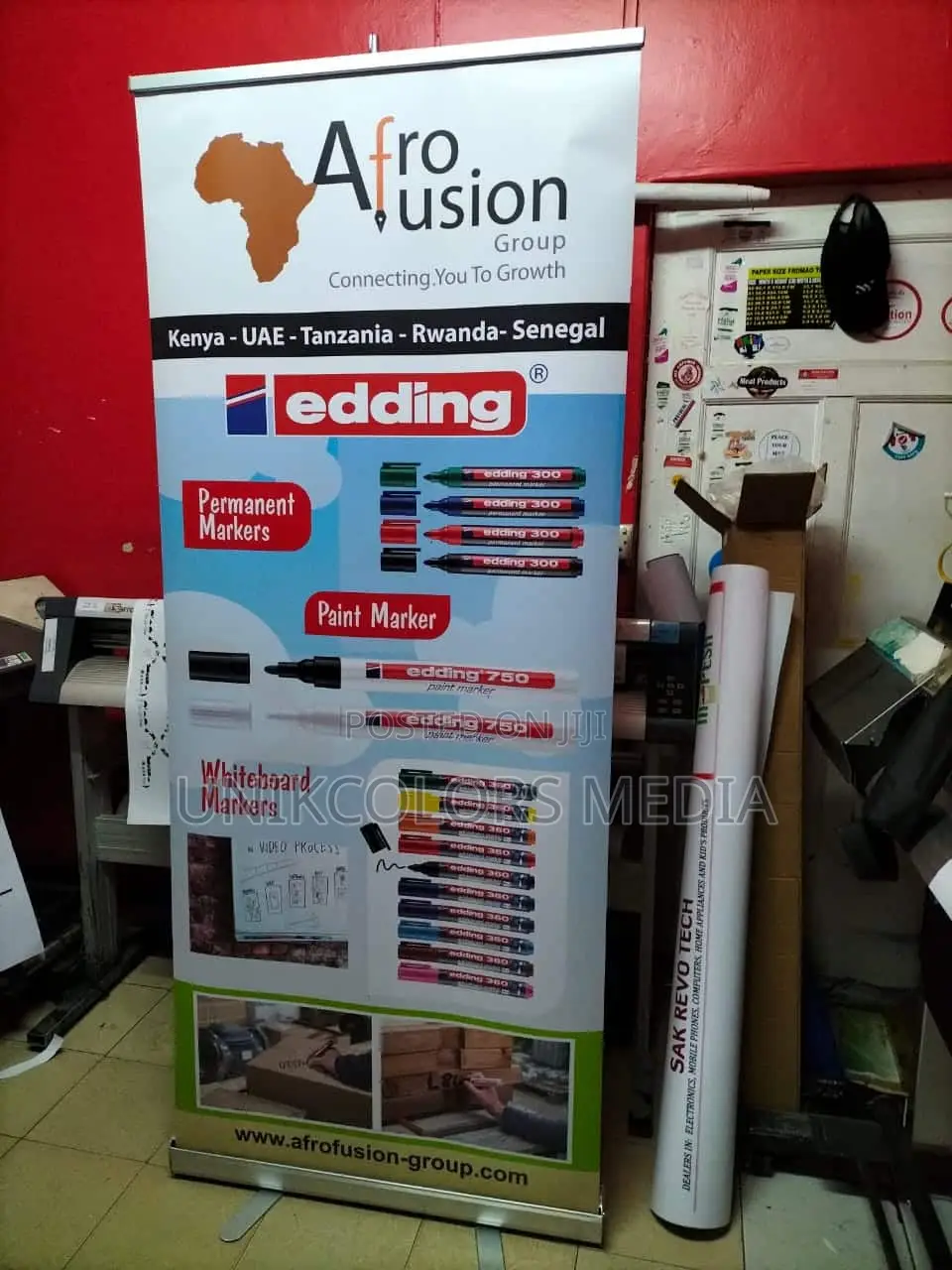 Narrow Base Rollup Banners