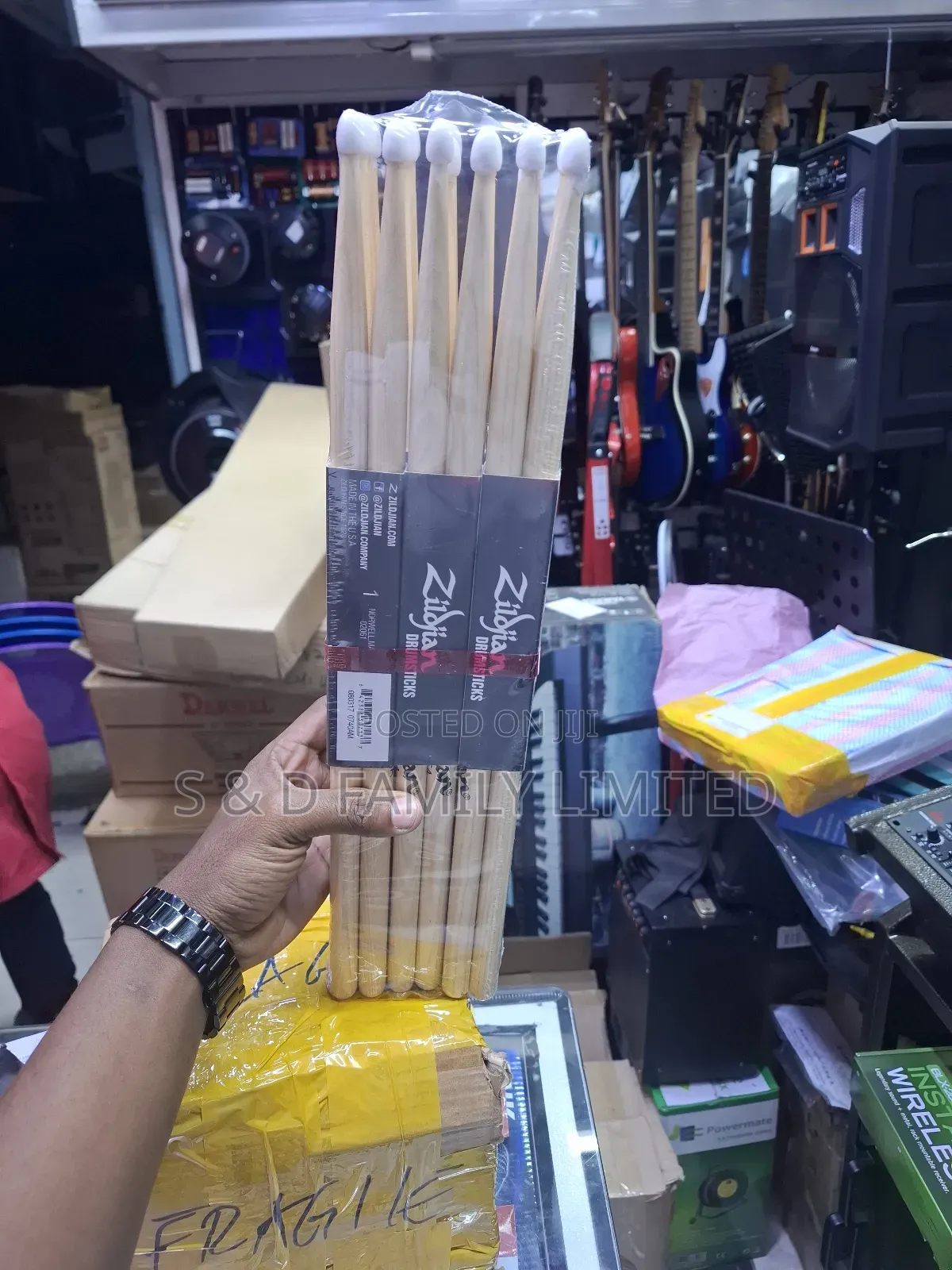Zildjian 7a Wooden Drumsticks With Plastic Tip