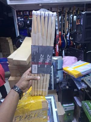 Zildjian 7a Wooden Drumsticks With Plastic Tip - thumbnail 2