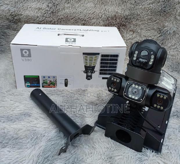 3 Lens Solar Powered Wirelessptz Camera V380 Pro Outdoor CCTV