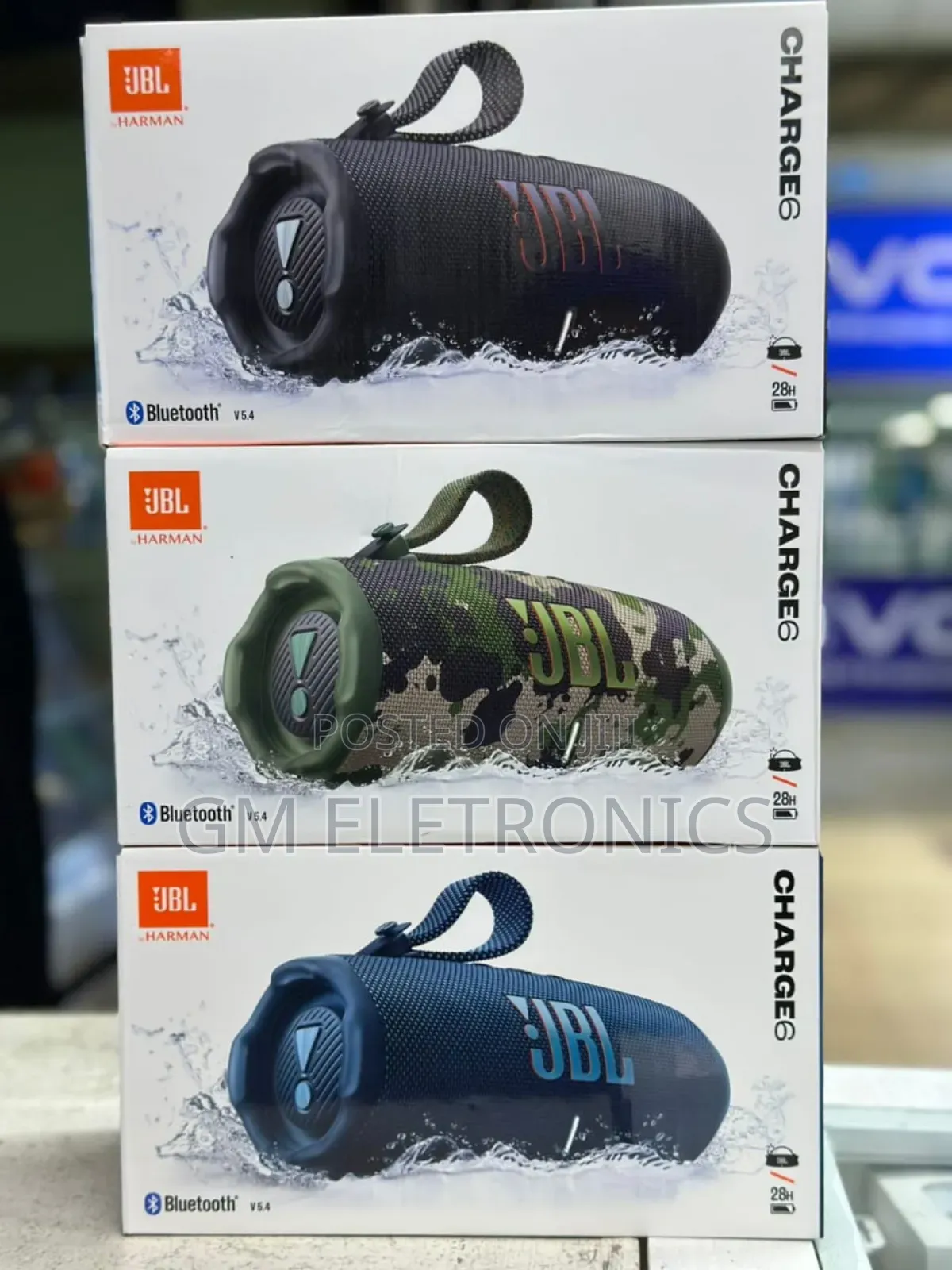 JBL Charge 6 Waterproof Bluetooth Speaker + Powerbank.