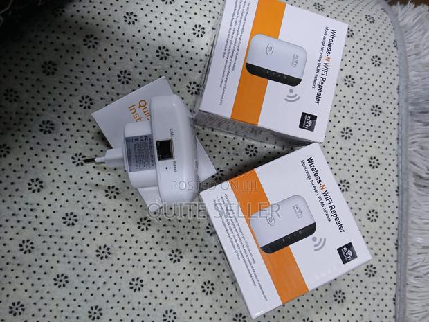 High Quality 300mbps Wifi Signal Range Extender Wifi Booster - main view