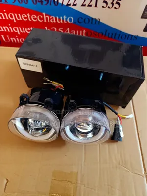 Dual Color Toyota Fog Lights White and Yellow With Indicator