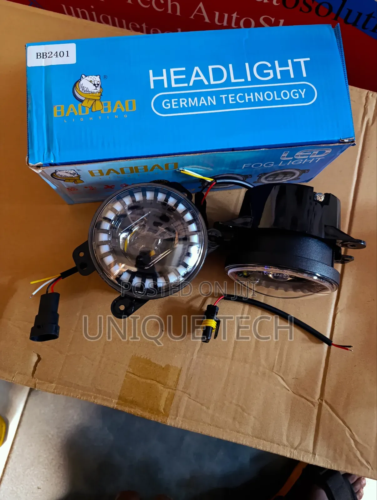 3 Color Fog Lights Universal Fit With Indicator Stylish Design