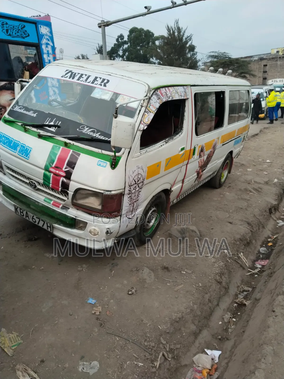 Toyota HiAce 2000 White