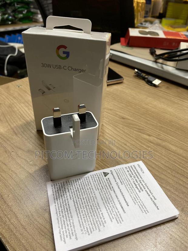 Original Google Pixel 30w Usb-C Fast Charging Adapter - main view