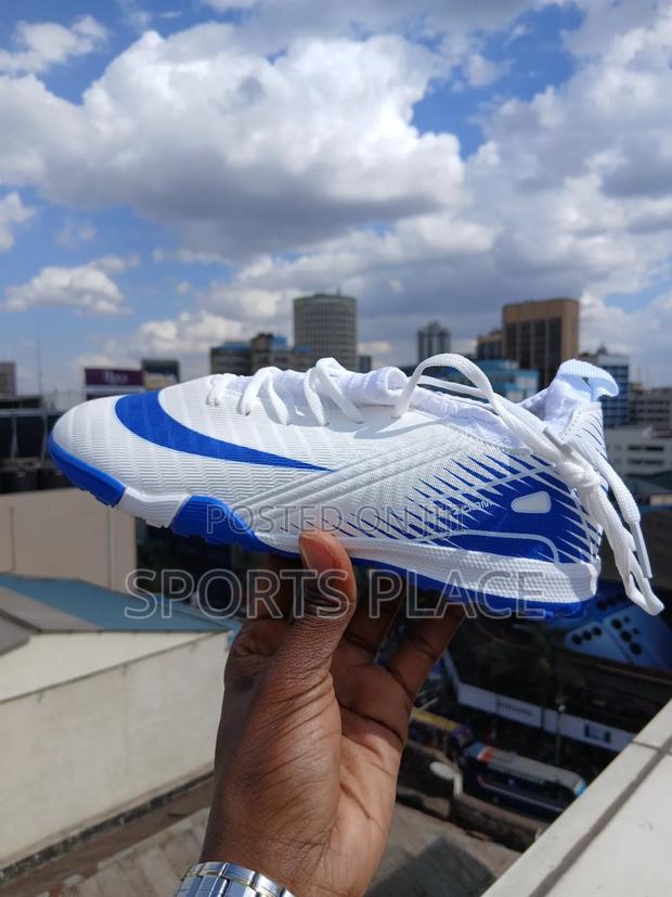 Nike Air Zoom Kids Trainers Boots - Soft Football Shoes