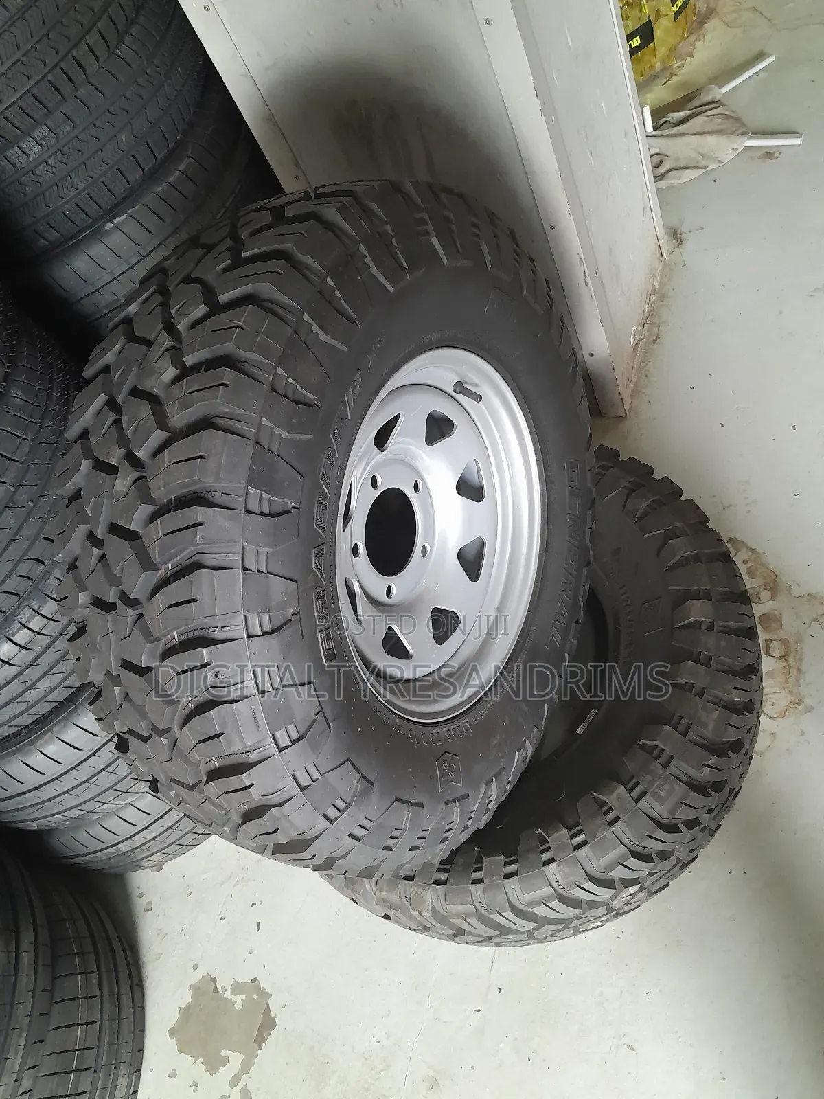 265/75r16 General Grabber Tyres Brand New