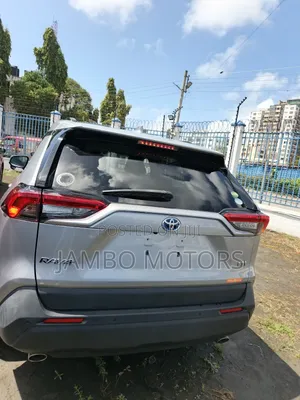 Toyota RAV4 Hybrid 2020 Silver