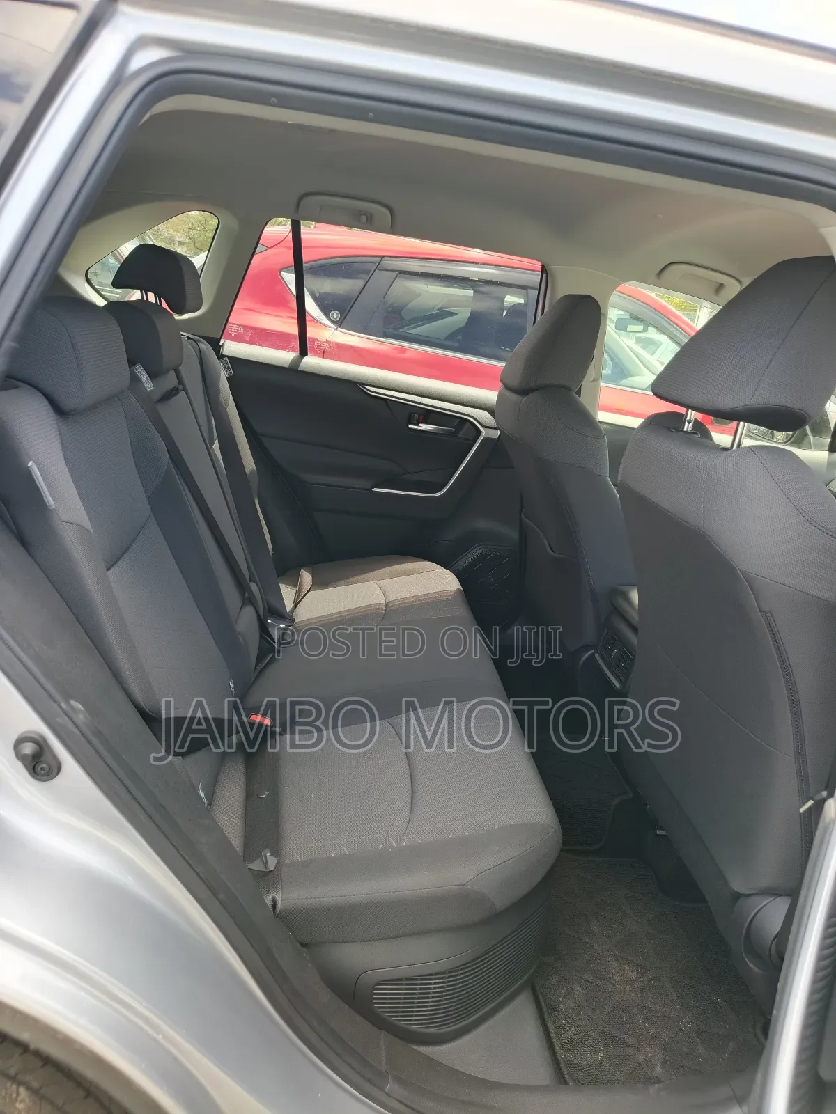Toyota RAV4 Hybrid 2020 Silver