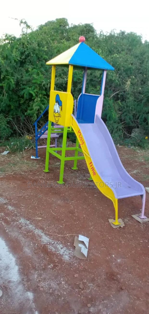 Kids Small Slide With Roof Shade