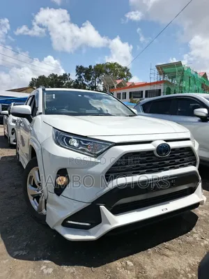 Toyota RAV4 Hybrid 2020 White