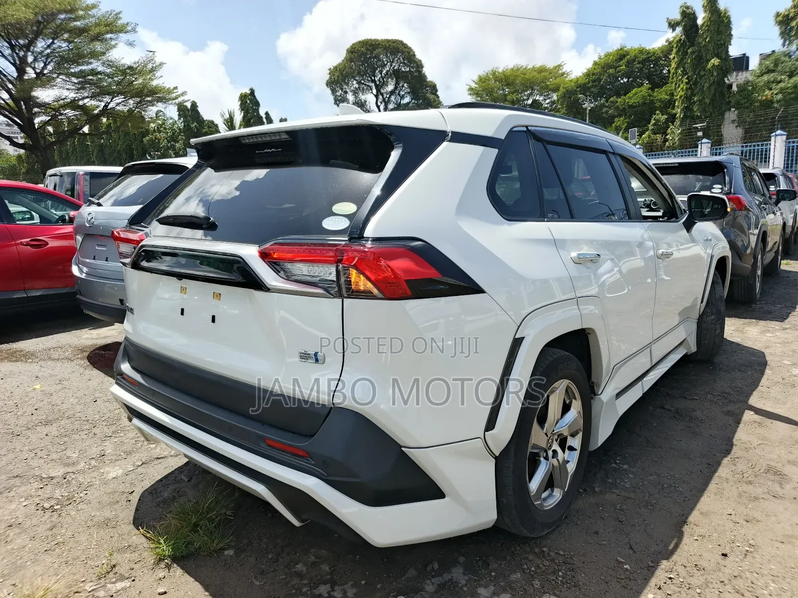 Toyota RAV4 Hybrid 2020 White
