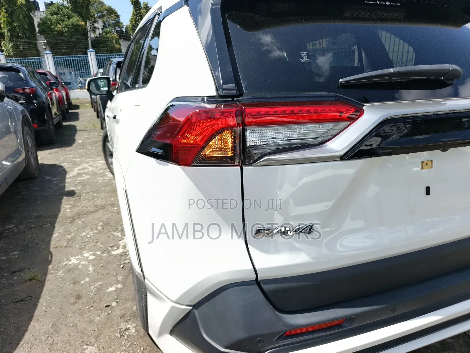 Toyota RAV4 Hybrid 2020 White