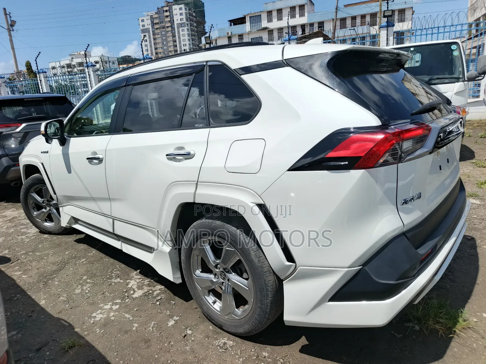 Toyota RAV4 Hybrid 2020 White