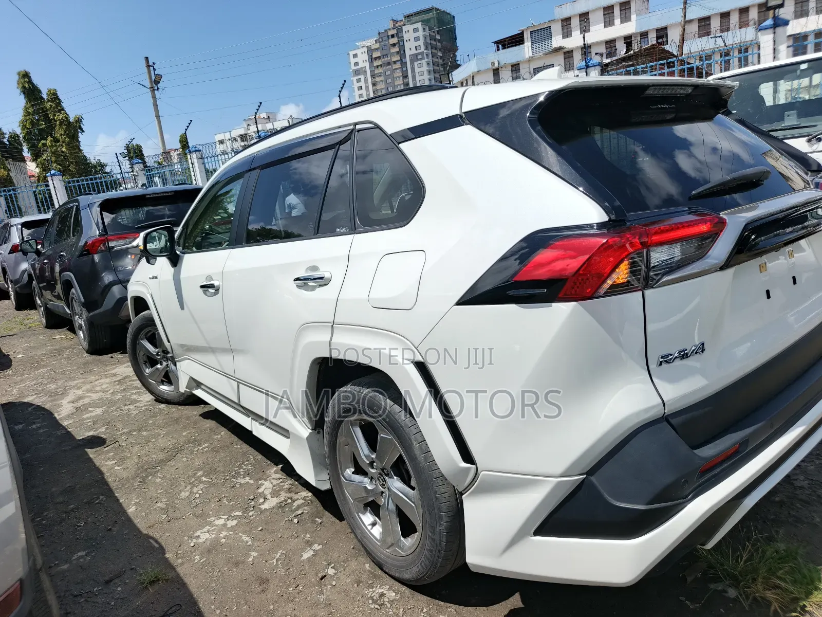 Toyota RAV4 Hybrid 2020 White