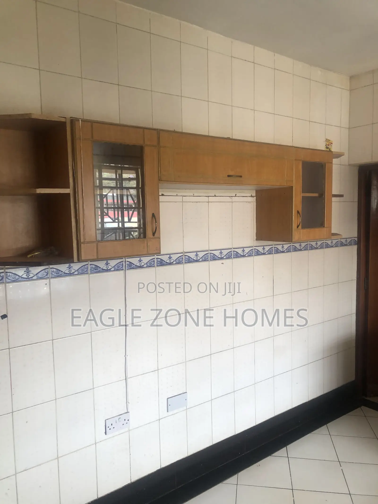 3bdrm Apartment in First Parklands for rent