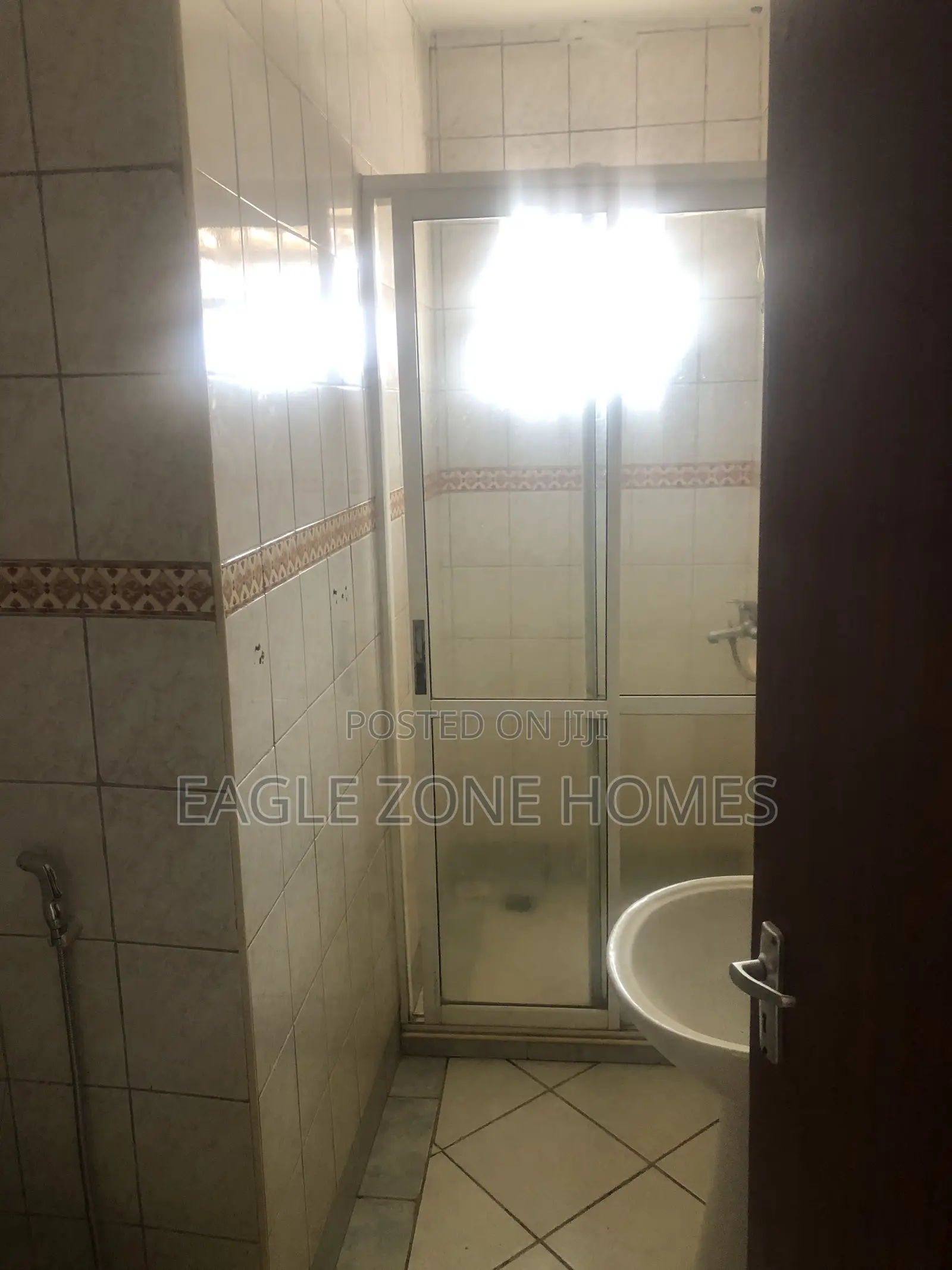 3bdrm Apartment in First Parklands for rent