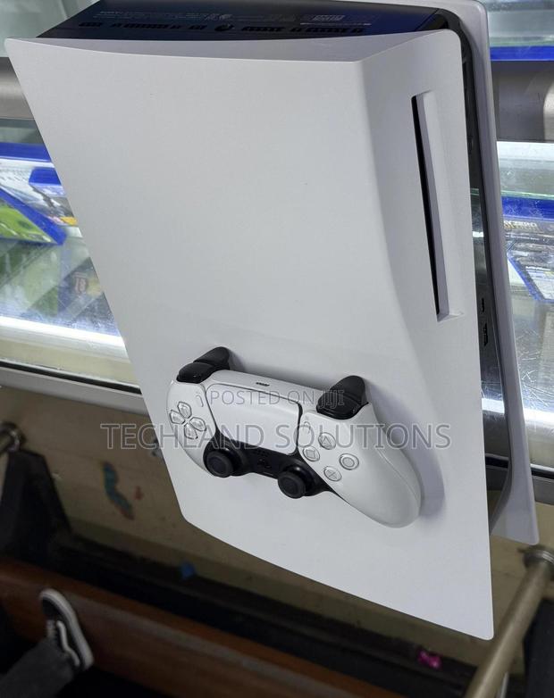 Pre Loved Playstation 5 Standard - thumbnail 2
