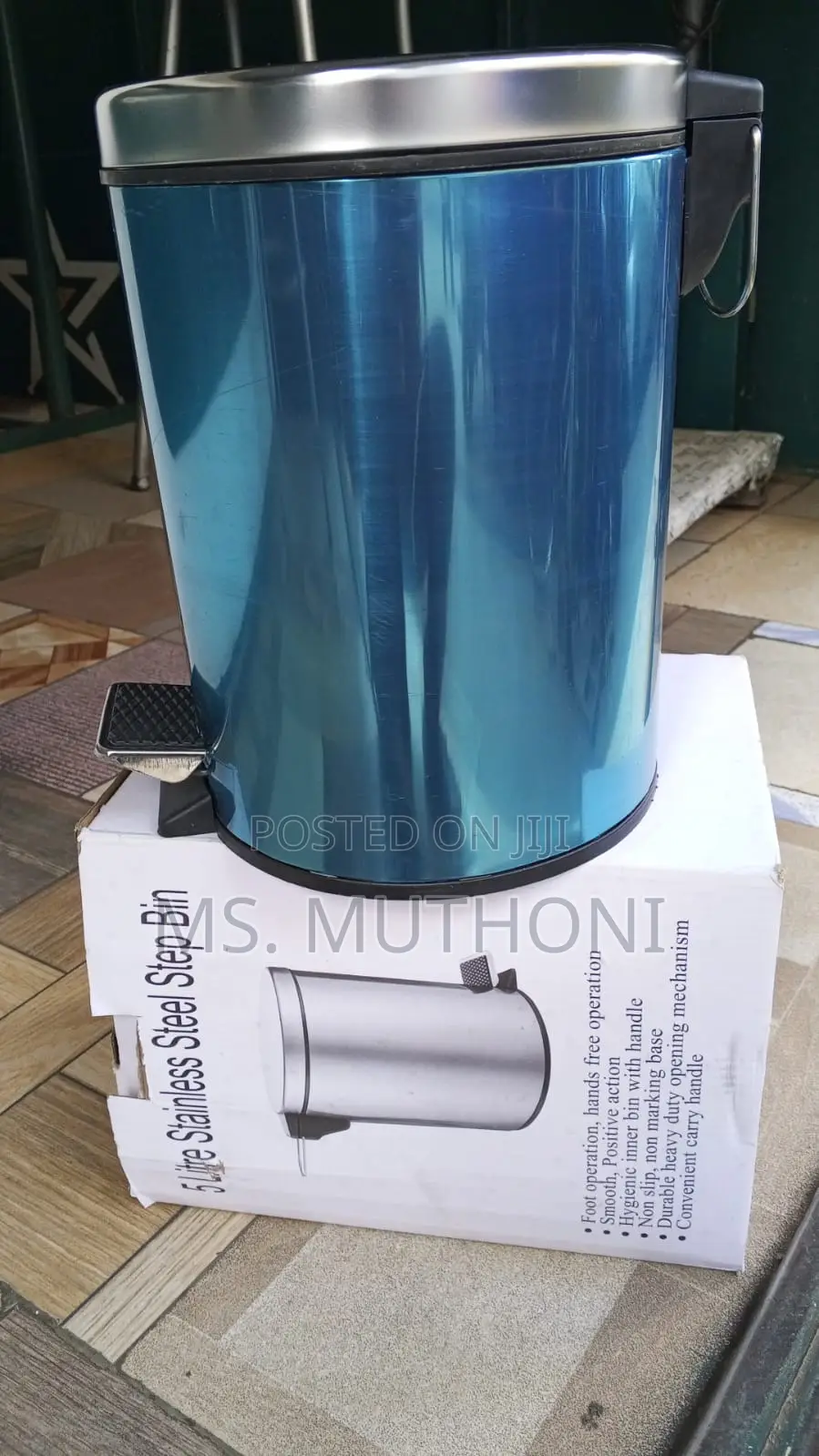 Office /Home Use Stainless Steel Pedal Dustbin W Plastic Inner Bucket