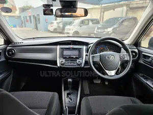 Toyota Corolla Fielder 1.5 Hybrid FWD 2020 Silver