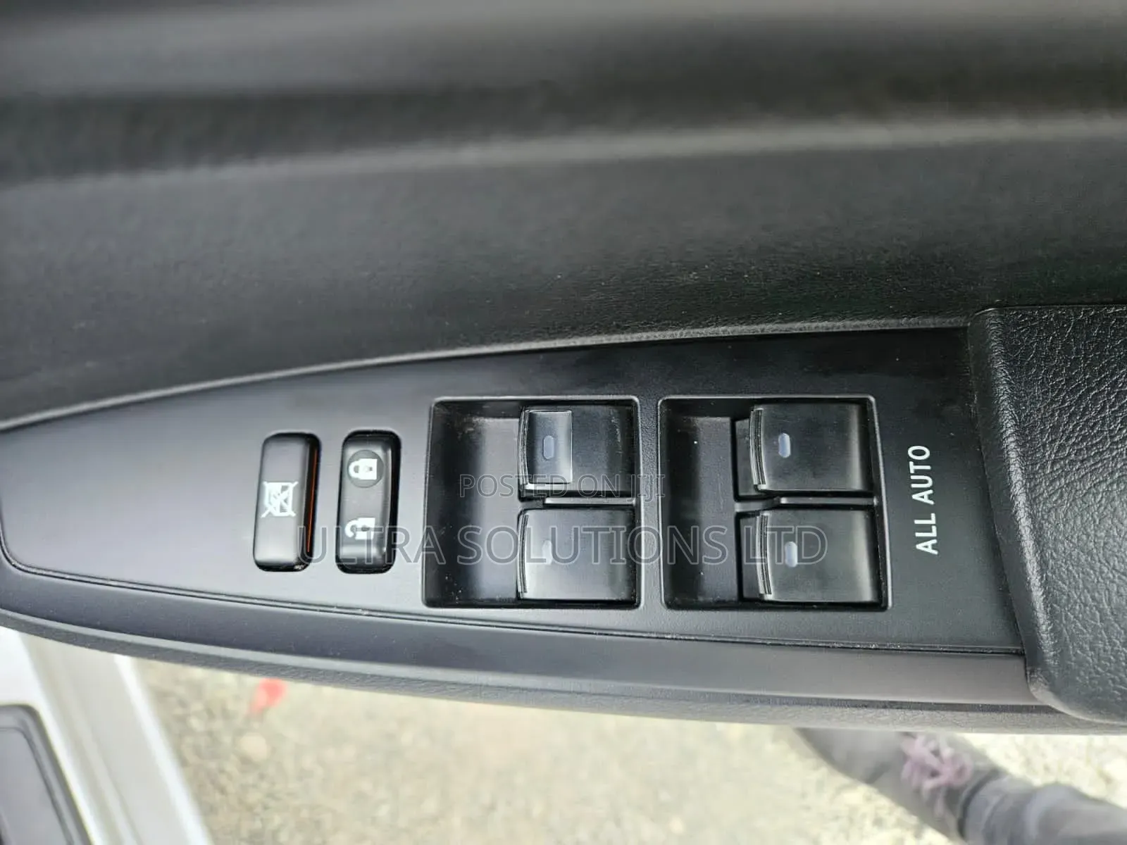 Toyota Corolla Fielder 1.5 Hybrid FWD 2020 Silver