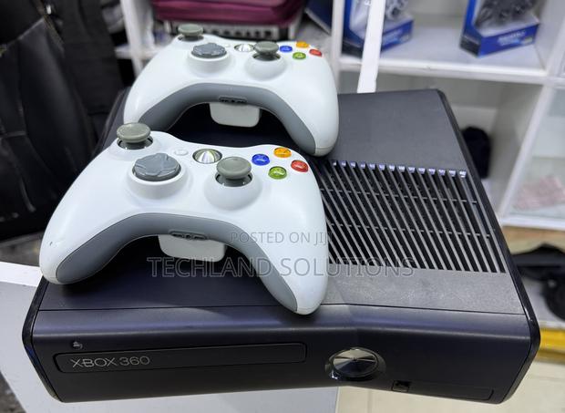 Preloved Xbox 360 Machine - thumbnail 3
