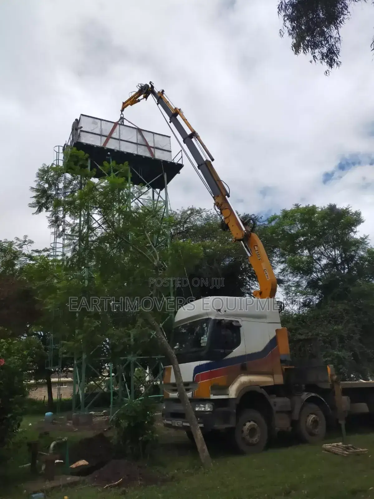 Crane Trucks for Hire
