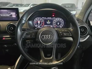 Audi Q2 2020 Gray