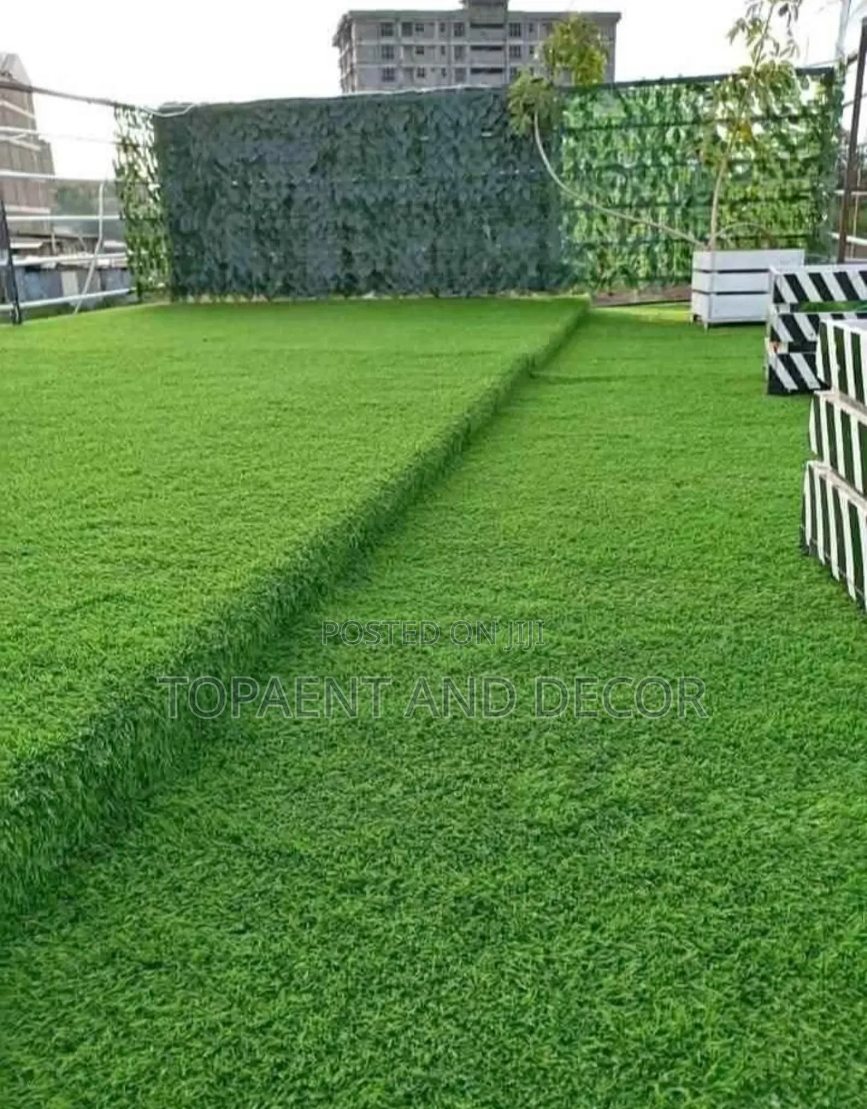 25mm Outdoor Artificial Grass Carpet Perfect for Gardens